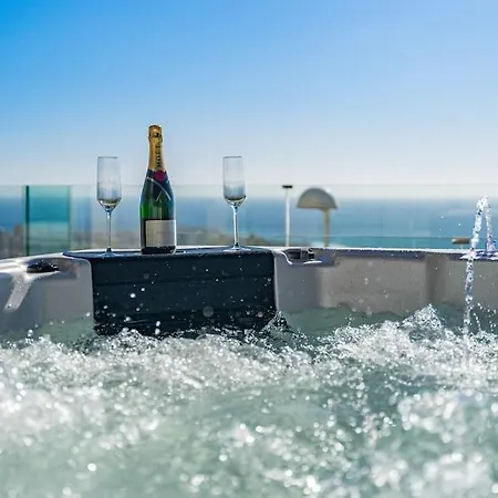 Serenity Heights - Luxury Concierge Services אדחה